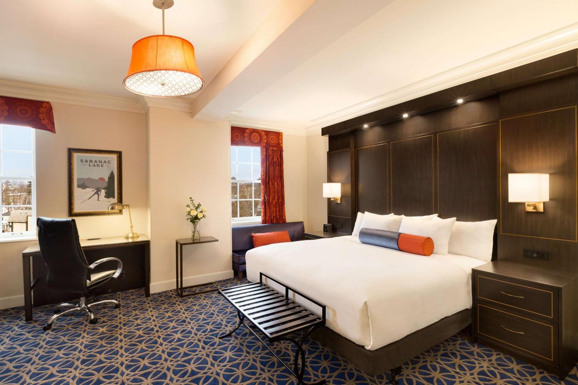Hotel Saranac, Curio Collection By Hilton Саранак Лейк Екстериор снимка